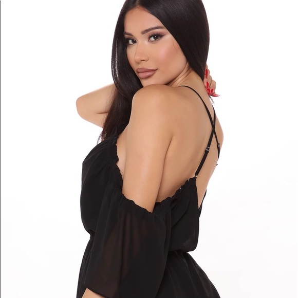 Fashion Nova “Classic Touch” Romper - Picture 4 of 4